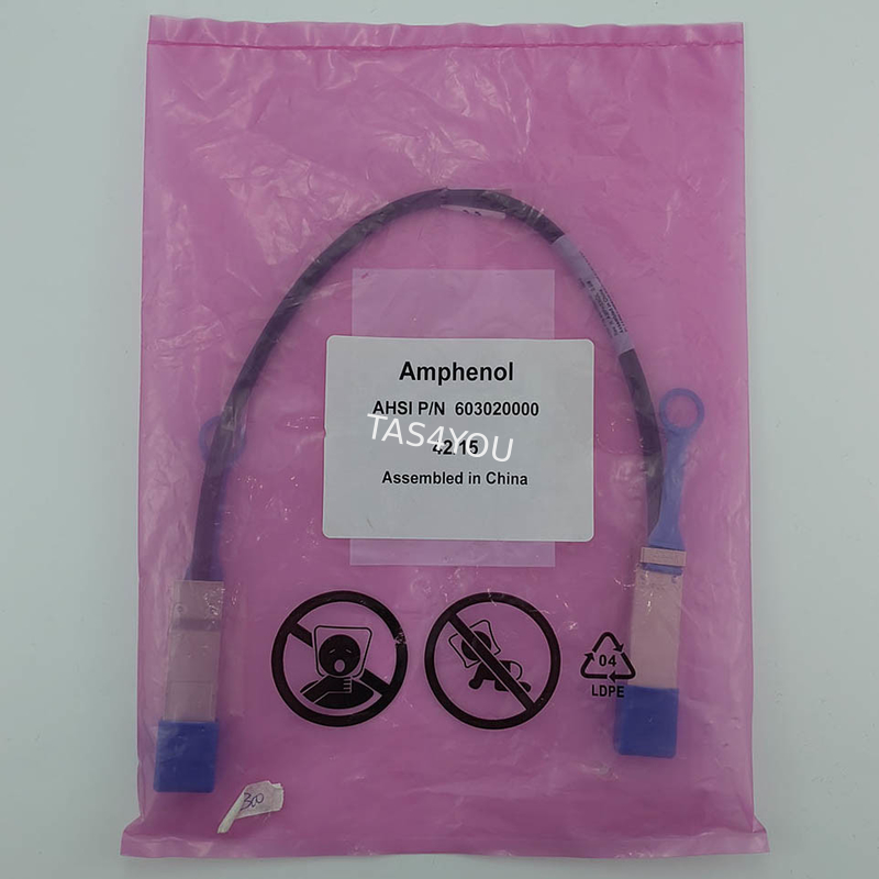 Amphenol AHSI QSFP+ 30AWG,0.5 meter, passive 603020000